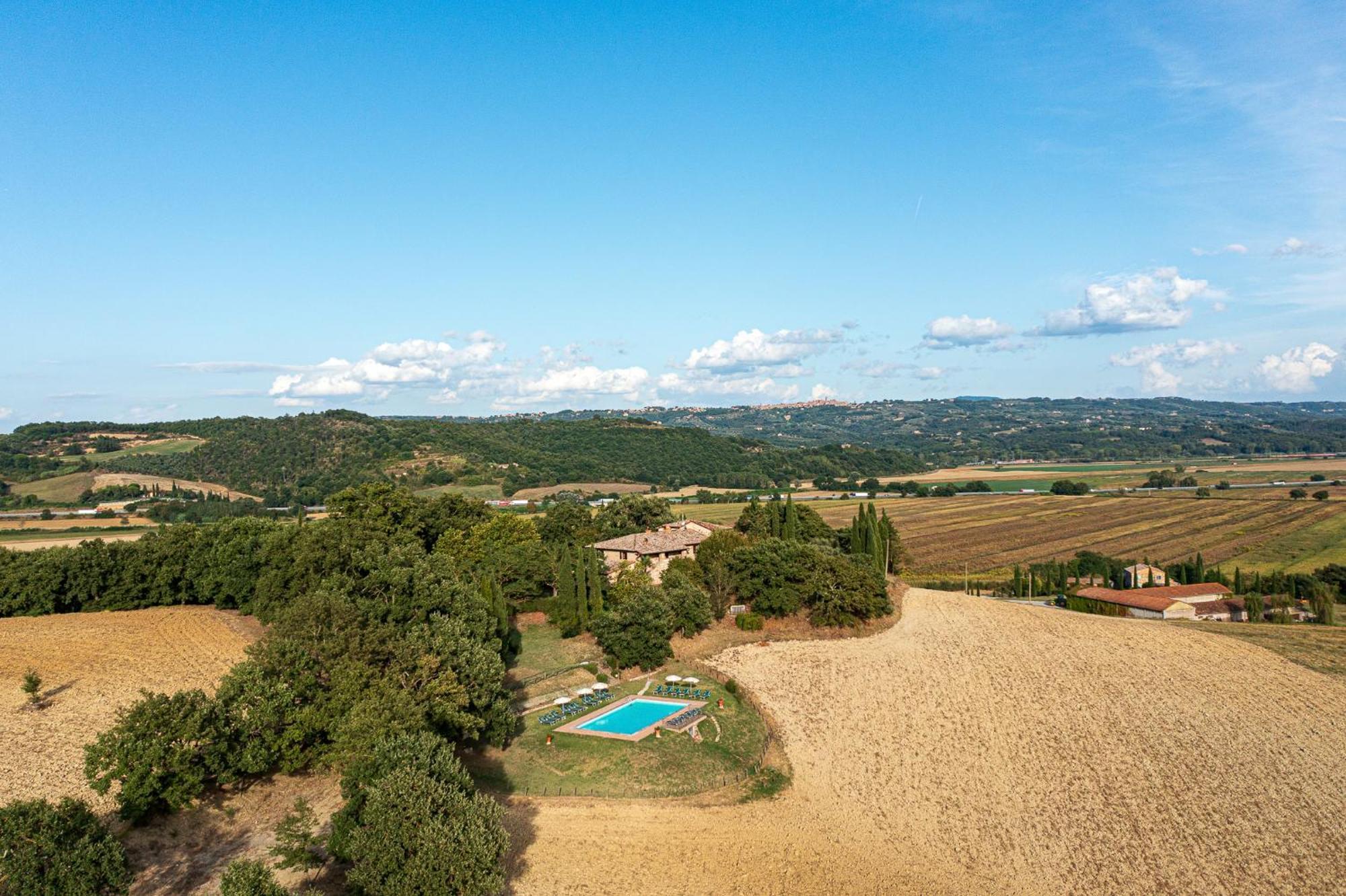 Villa Palazzo Bello Con Piscina E Ac - Cetona Luaran gambar