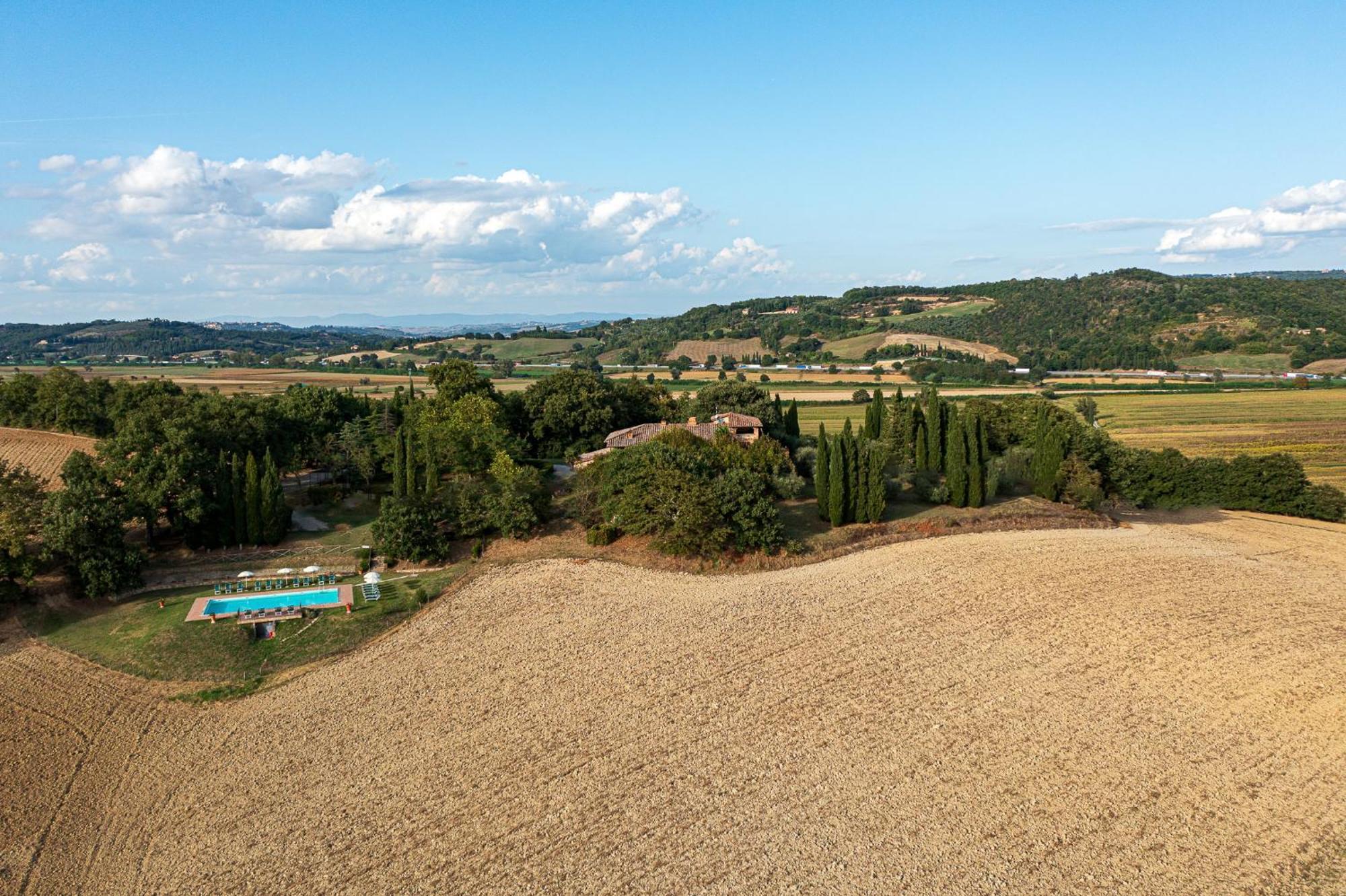 Villa Palazzo Bello Con Piscina E Ac - Cetona Luaran gambar