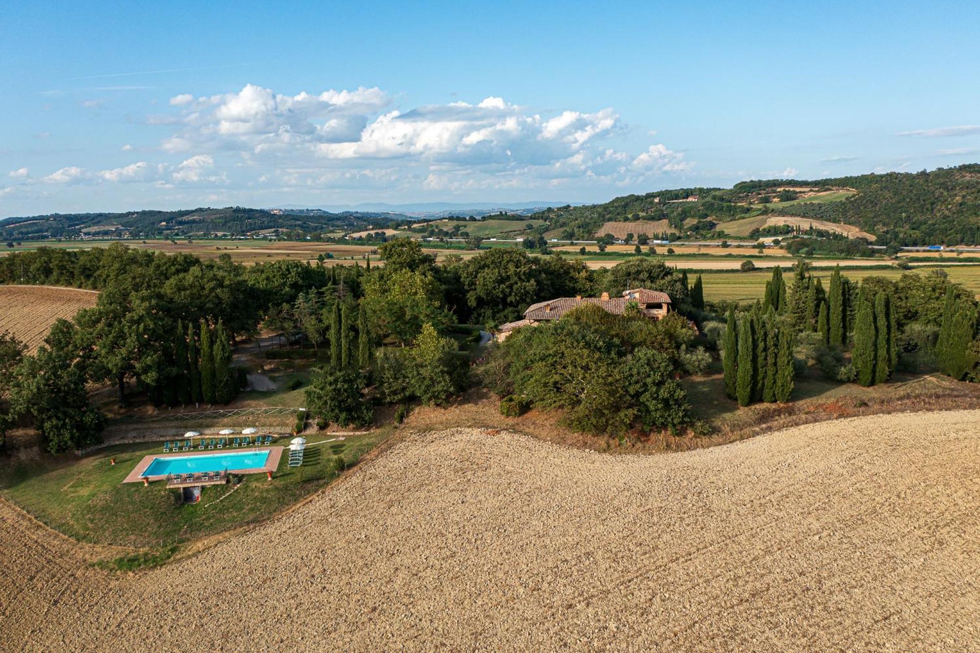 Villa Palazzo Bello Con Piscina E Ac - Cetona Luaran gambar