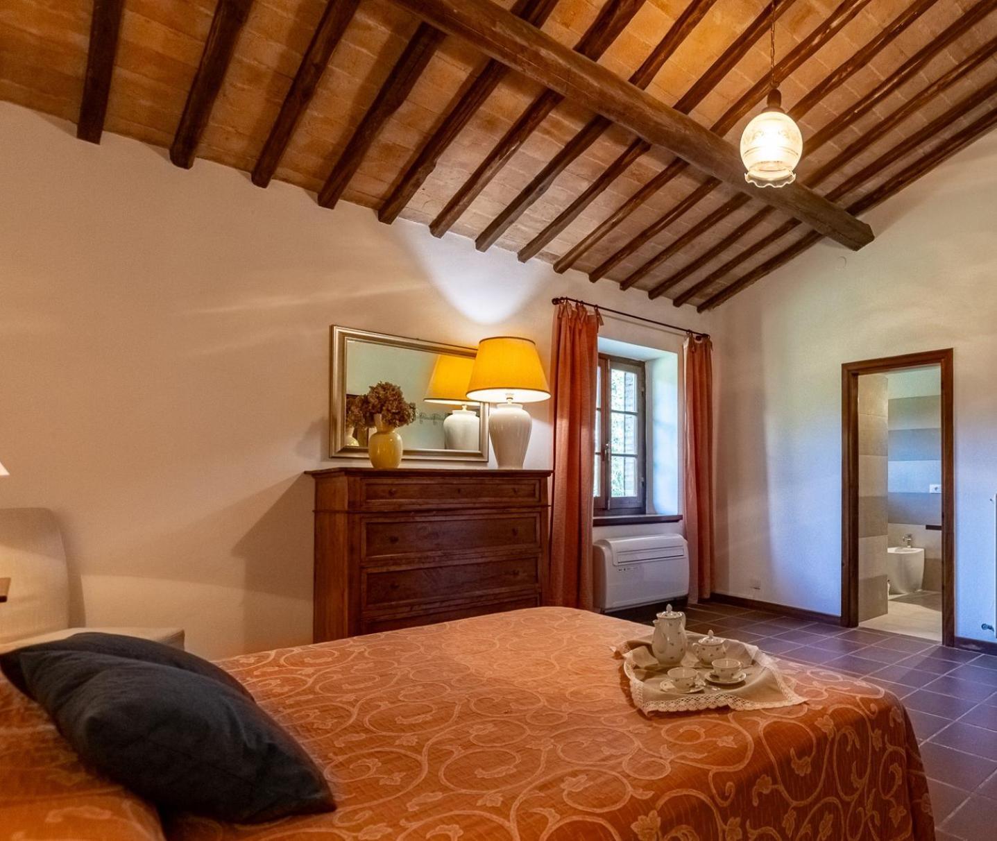 Villa Palazzo Bello Con Piscina E Ac - Cetona Luaran gambar