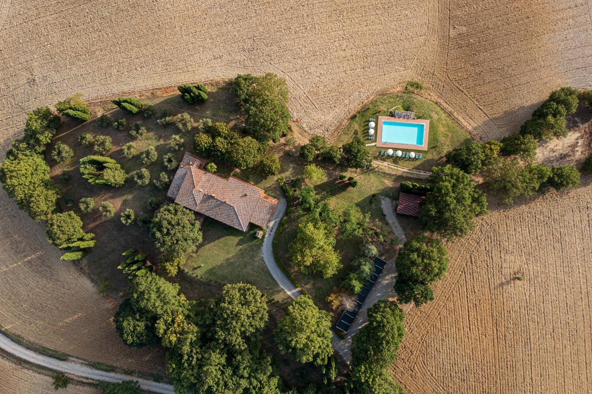 Villa Palazzo Bello Con Piscina E Ac - Cetona Luaran gambar